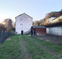 Einfamilienhaus mit Balkon, Terrasse, Garten und Garage, kernsaniert + renoviert (bei Ausbau DG + ca.40 m² Wfl) in Rodalben - Waldrandlage