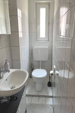 WC - 