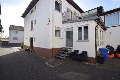 Hofansicht - 6 Zimmer Etagenwohnung zum Kaufen in Dieburg