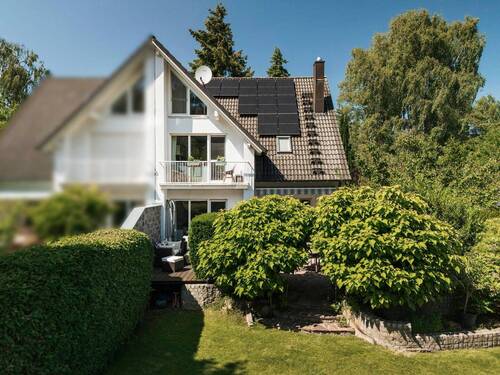 Bild 1 - Geschmackvolle Doppelhaushälfte mit Gartenidyll