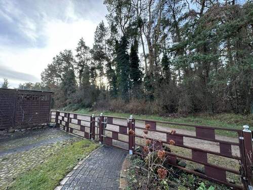 Grundstückszufahrt westseitig - 