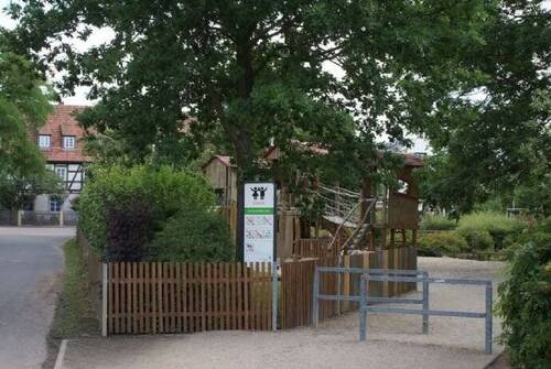 großer Kinderspielplatz - 