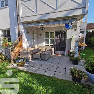 Terrasse vor dem Wohn-/Bereich - 4 Zimmer zur Miete in Piding - 1.200,00&nbsp;EUR Kaltmiete, ca.&nbsp; 103,00&nbsp;m&sup2;&nbsp;Wohnfl&auml;che