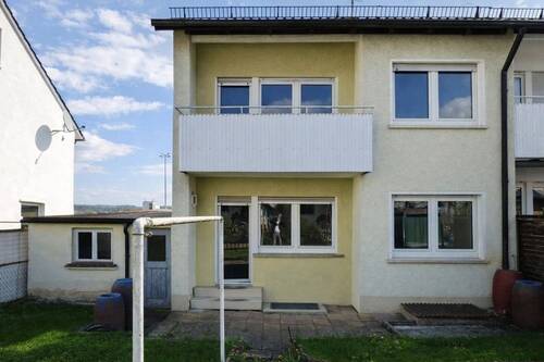 Rückansicht - 4 Zimmer Reihenendhaus in Giengen