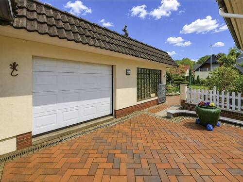 Garage - 