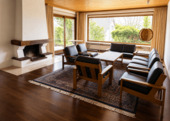 Wohnzimmerbereich mit Kamin - 