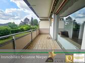 Balkon - Lichthelle Erdgeschosswohnung mit XXL-Balkon und Einbauküche an der Stadtgrenze zu Haan und Hilden