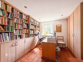 Büro mit Einbauschrank - 
