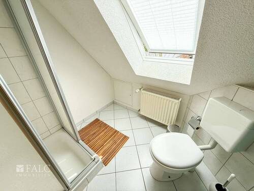 Badezimmer mit Dusche - 