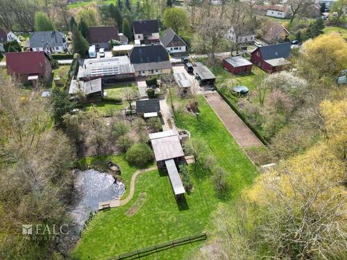 Luftbild - 5 Zimmer Einfamilienhaus zum Kaufen in Dreschvitz