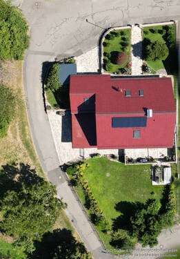 Hausansicht von Oben - 9 Zimmer Einfamilienhaus in Waldbrunn Odenwald