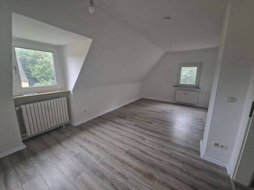 Wohnzimmer - Gemütliche 2-Zimmer-Wohnung - 300,00 EUR Kaltmiete, ca.  45,40 m² Wohnfläche