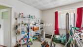 1. OG Schlafzimmer 1 - 