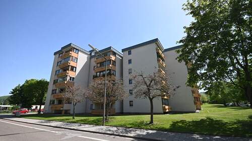 Nähe EFA-Straße - 3 Zimmer Etagenwohnung zur Miete in Neumarkt in der Oberpfalz