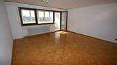 Platz für Wohngarnitur - Etagenwohnung mit 82,00 m² in Neumarkt in der Oberpfalz zur Miete