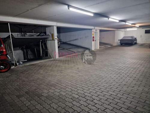 Tiefgarage - 