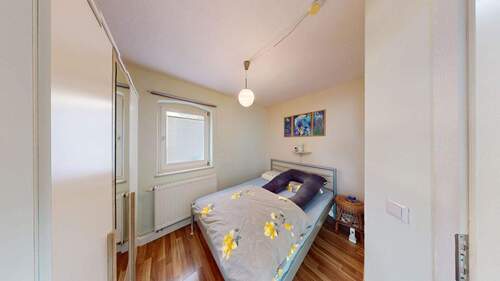 Schlafzimmer im Erdgeschoss - 