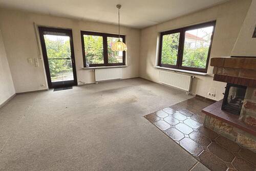 EG Wohnen mit Kamin - 5 Zimmer Reihenendhaus in Stuttgart