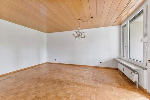 Wohnzimmer - 3 Zimmer Etagenwohnung zum Kaufen in Fellbach