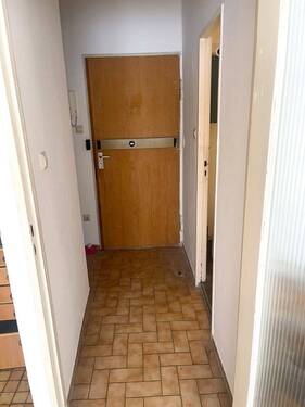 Mini Flur - Etagenwohnung mit 27,00 m&sup2; in Berlin zum Kaufen