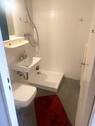 Modernes Duschbad WC - 