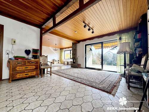 Essbereich m Blick auf Terrasse - 