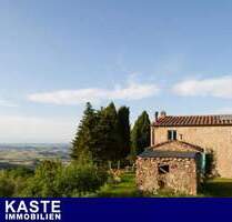 Bauernhof mit restauriertem Landhaus und Campingplatz in der Toskana - Lajatico