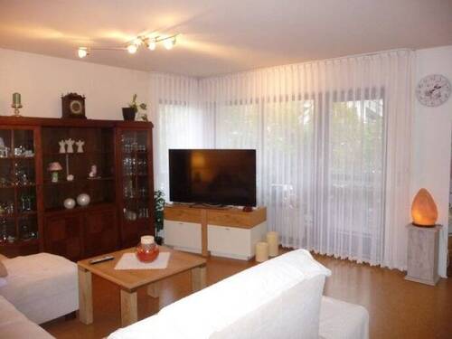 Bild 1 - 3 Zimmer Etagenwohnung in Inzlingen