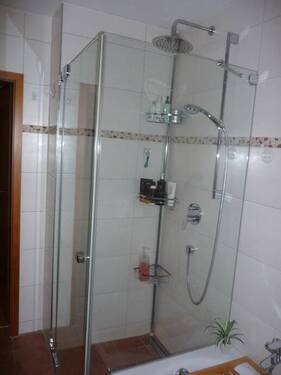 Dusche - Etagenwohnung mit 95,00 m&sup2; in Inzlingen zum Kaufen