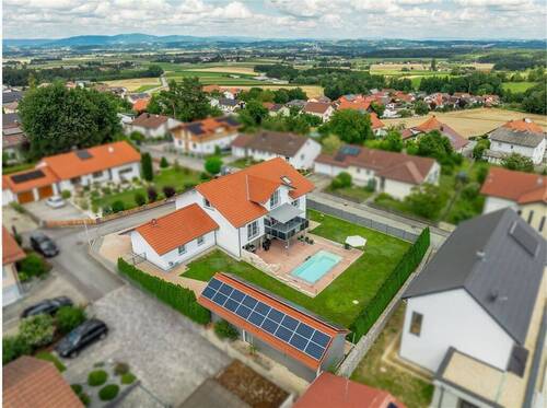 Ansicht von Oben - 7 Zimmer Mehrfamilienhaus, Wohnhaus in Künzing