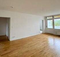 Lichtdurchflutete 3-Zimmer Wohnung mit Balkon und Tiefgarage in Westend - Bezugsfrei - Berlin