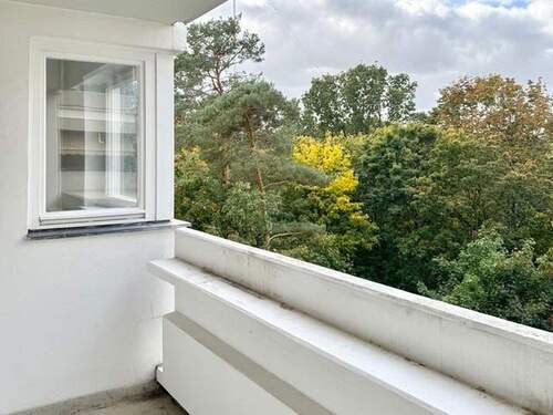Balkon - 3 Zimmer Etagenwohnung zum Kaufen in Berlin