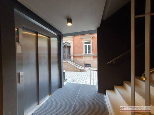 Treppenhaus-Aufzug - 