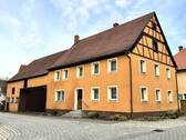 Bild 1 - PREISREDUZIERUNG - denkmalgeschütztes Einfamilienhaus mit großer Scheune und ehemaligen Stallungen