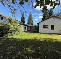 Großzügiger Bungalow mit Garage auf parkähnlichen Grundstück im Brunnental Tuttlingen