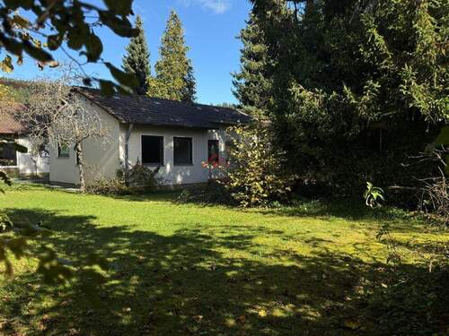Gartenansicht.... - 9 Zimmer Bungalow zum Kaufen in Tuttlingen