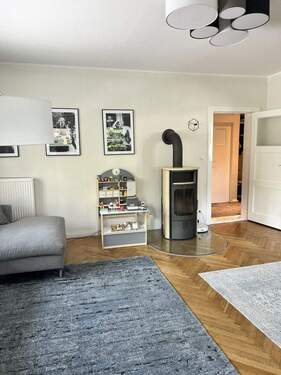 Wohnzimmer mit Ofen - 