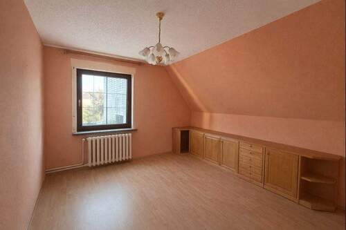 Schlafzimmer - Einfamilienhaus mit 134,00 m&sup2; in Penig zum Kaufen