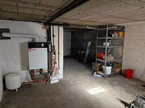 Keller mit neuer Gaszentralheizung - 