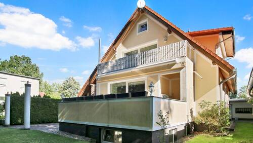 Rückansicht - 6 Zimmer Einfamilienhaus in Berlin