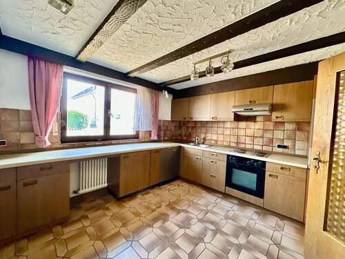 Einbauküche - Einfamilienhaus mit 200,00 m&sup2; in Weisweil zum Kaufen