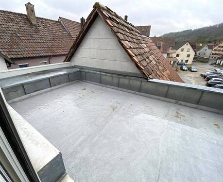 Flachdach Hausrückseite - 