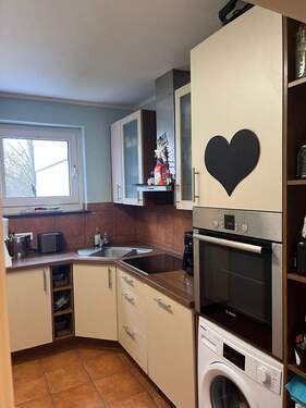 PHOTO-2026-03-15-16-22-52.jpg - Charmante 4 Zimmer Wohnung in Bad Homburg - renoviert, mit Blick in den Park!