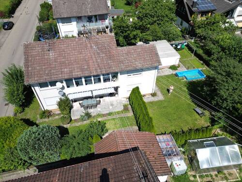 Vorteil Zweifamilienhaus Garten rechts - 