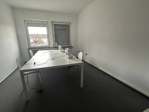 großzügige Büroräume - 