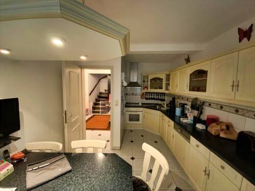 Tageslichtküche - darf bleiben, im Kaufpreis enthalten - Stadthaus - Mitten in der City!