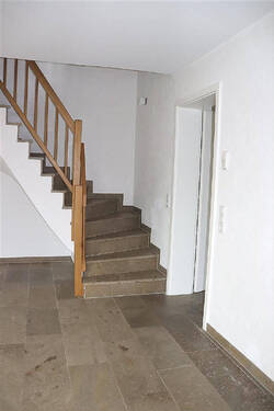 Bild3 - 6 Zimmer Mehrfamilienhaus, Wohnhaus in Weikersheim