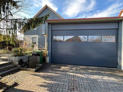 Garage mit Wallbox-Anschluss - 