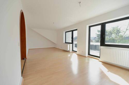 Titelbild - Viel Platz, zwei Balkone, komplett renoviert - Ihr neues Zuhause in Düsseldorf-Lierenfeld