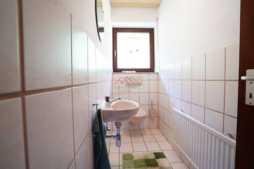 Gäste WC 1 OG - 